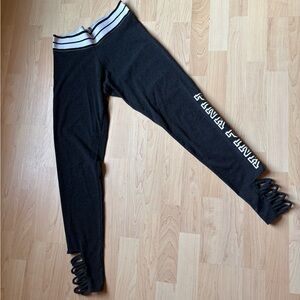 PINK Victoria's Secret Leggings